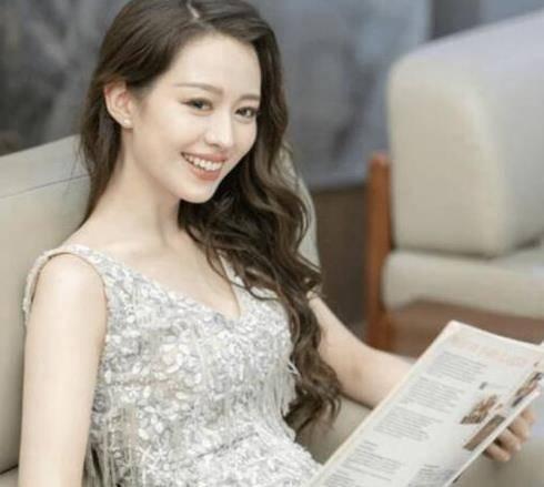 国产巨乳吉娜在线视频,国产女神的性感魅力瞬间